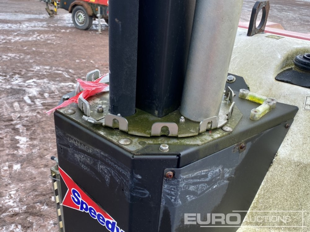 Torre de iluminación Generac Single Axle Lighting Tower, Kubota Engine (Spares): foto 11