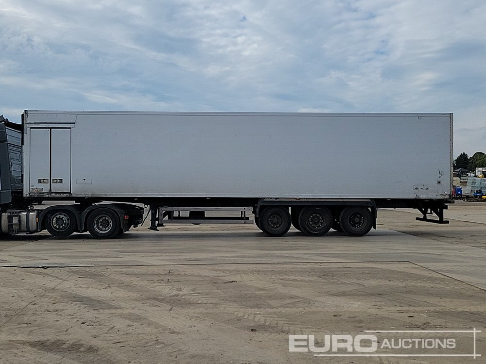 Gray  Adams Tri Axle Refrigeration Trailer (Plating Certificate Available) - Semirremolque frigorífico: foto 2 Gray  Adams Tri Axle Refrigeration Trailer (Plating Certificate Available) - Semirremolque frigorífico: foto 2