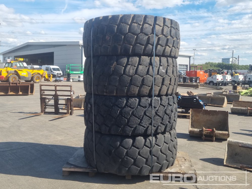 Hill 23.5 R25 Tyre (4 of) - Neumático: foto 1 Hill 23.5 R25 Tyre (4 of) - Neumático: foto 1