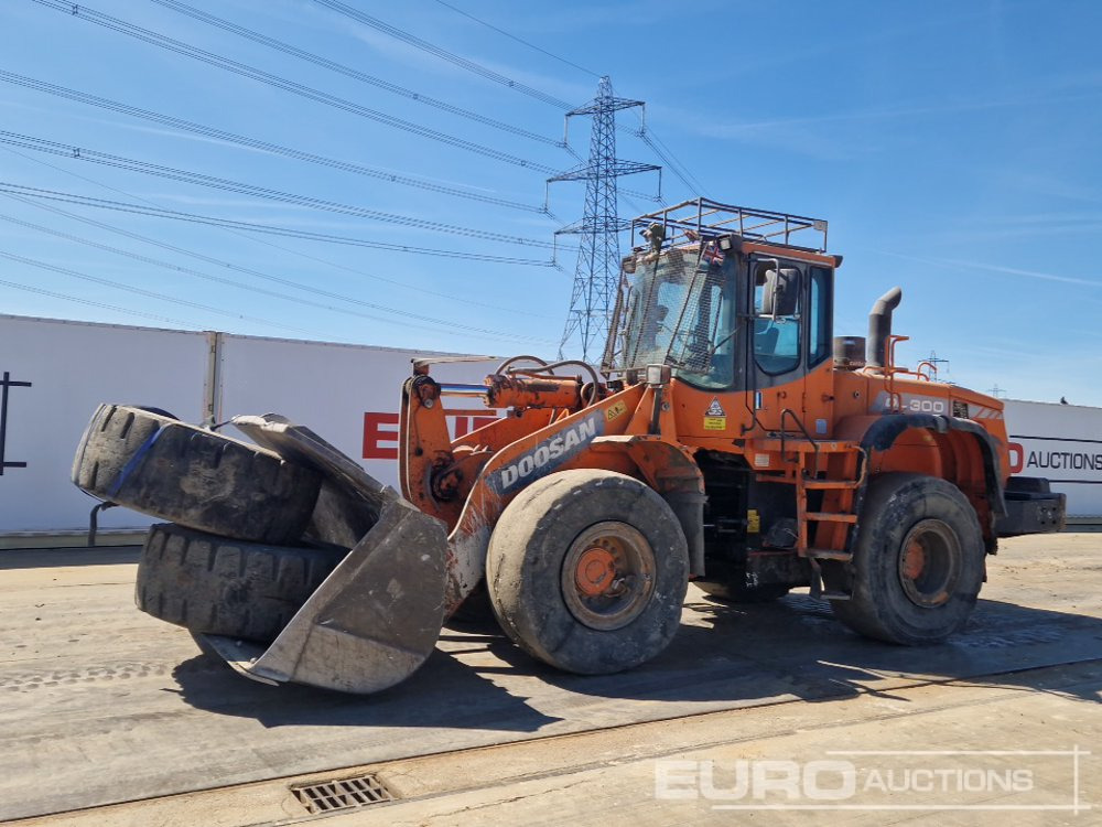 Hitachi EG40R - Dúmper de cadenas: foto 1 Hitachi EG40R - Dúmper de cadenas: foto 1