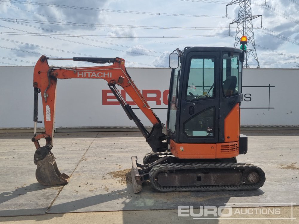 Hitachi ZX26U-5A - Miniexcavadora: foto 2 Hitachi ZX26U-5A - Miniexcavadora: foto 2