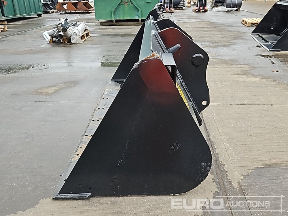 Unused Strickland 90" Loading Bucket to suit Manitou Telehandler - Implemento para Excavadora: foto 2 Unused Strickland 90" Loading Bucket to suit Manitou Telehandler - Implemento para Excavadora: foto 2
