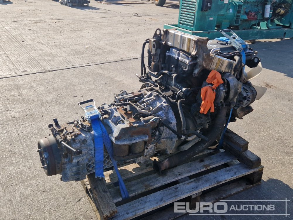Isuzu 4 Cylinder Engine, Gearbox - Motor: foto 5 Isuzu 4 Cylinder Engine, Gearbox - Motor: foto 5