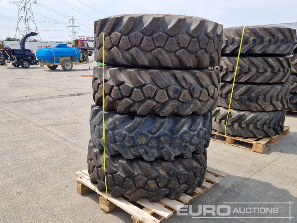 JCB 15.5-25 L-2 Tyre (4 of) - Neumático: foto 4 JCB 15.5-25 L-2 Tyre (4 of) - Neumático: foto 4