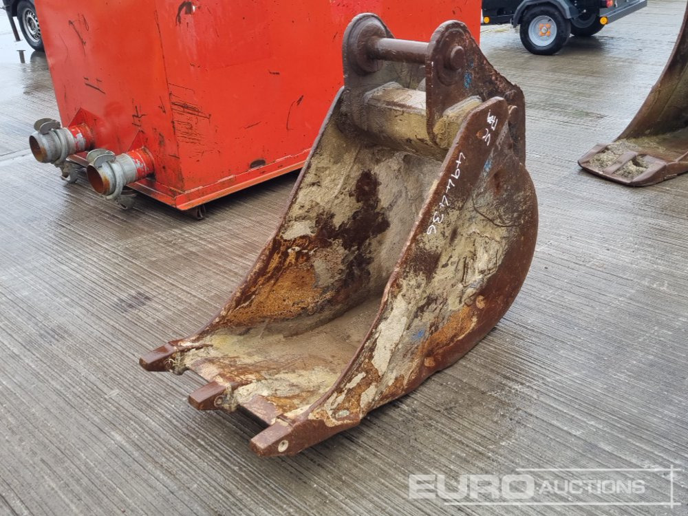 JCB 22" Digging Bucket 65mm Pin to suit 13 Ton Excavator - Cazo: foto 1 JCB 22" Digging Bucket 65mm Pin to suit 13 Ton Excavator - Cazo: foto 1