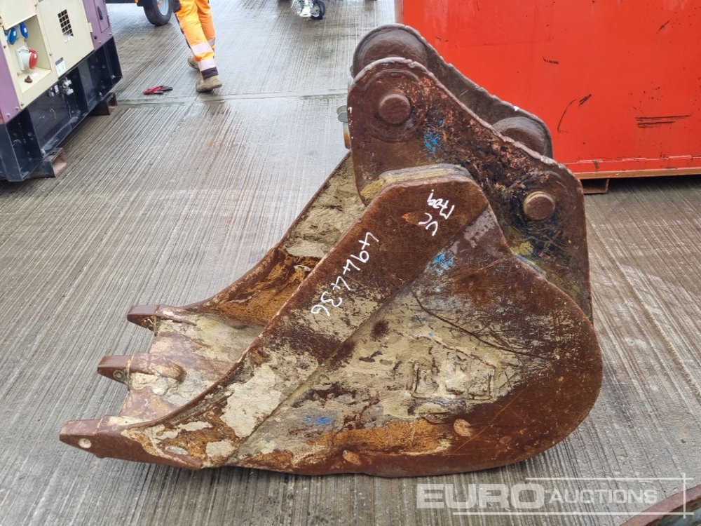 JCB 22" Digging Bucket 65mm Pin to suit 13 Ton Excavator - Cazo: foto 2 JCB 22" Digging Bucket 65mm Pin to suit 13 Ton Excavator - Cazo: foto 2