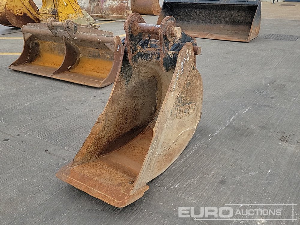 JCB 24" Digging Bucket 65mm Pin to suit 13 Ton Excavator - Cazo: foto 1 JCB 24" Digging Bucket 65mm Pin to suit 13 Ton Excavator - Cazo: foto 1
