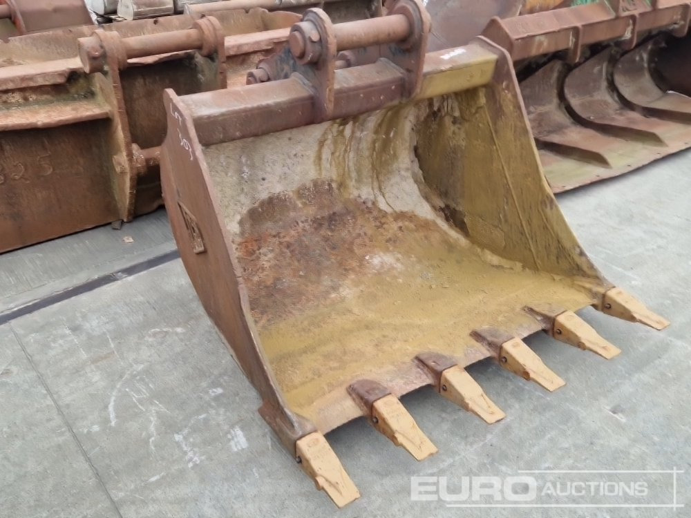JCB 54" Digging Bucket 80mm Pin to suit 20 Ton Excavator - Cazo: foto 1 JCB 54" Digging Bucket 80mm Pin to suit 20 Ton Excavator - Cazo: foto 1