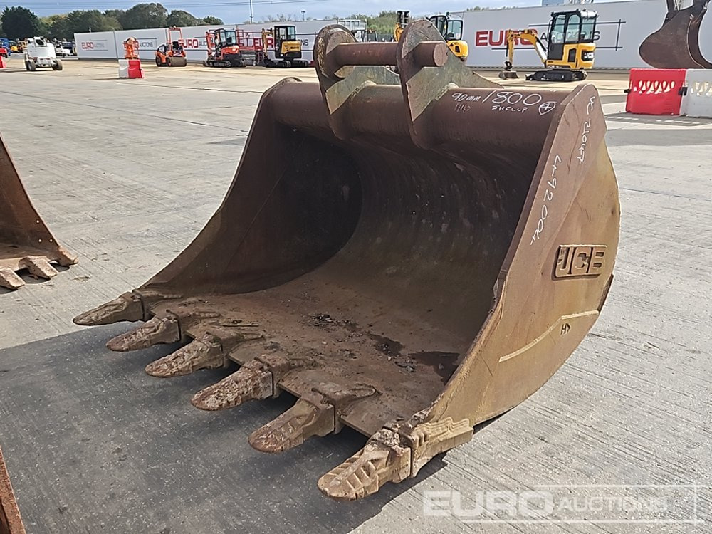 JCB 70" Digging Bucket 90mm Pin to suit 30 Ton Excavator - Cazo: foto 1 JCB 70" Digging Bucket 90mm Pin to suit 30 Ton Excavator - Cazo: foto 1