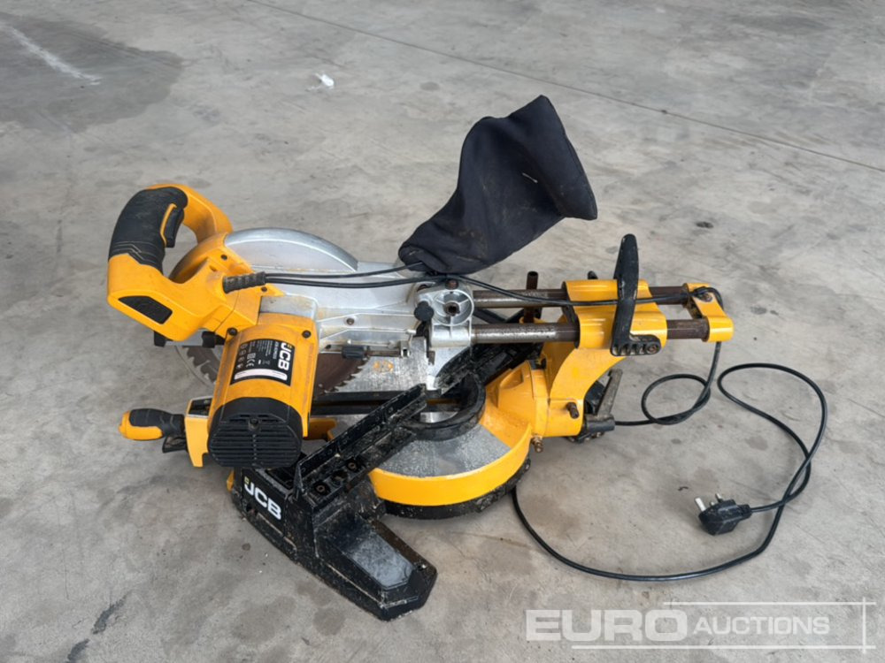 JCB SCMS255 240 Volt Mitre Saw - Equipo de construcción: foto 2 JCB SCMS255 240 Volt Mitre Saw - Equipo de construcción: foto 2