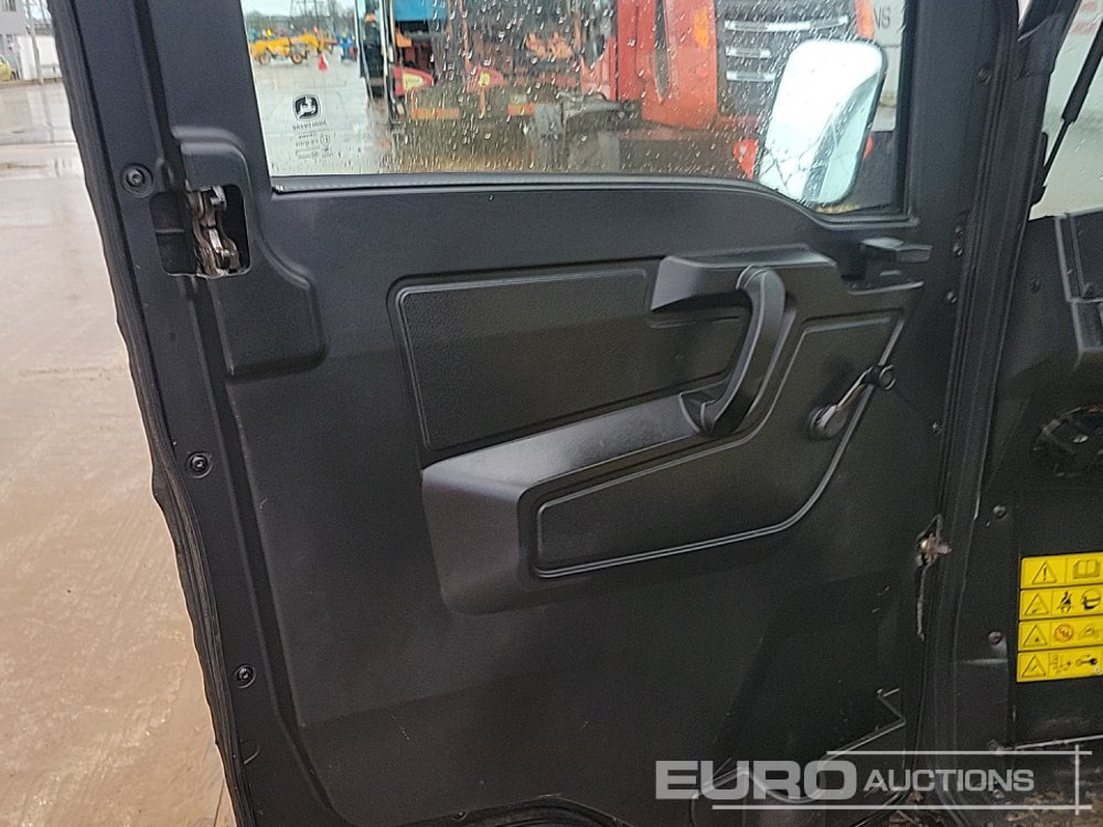 Cuadrimoto John Deere XUV865M: foto 25