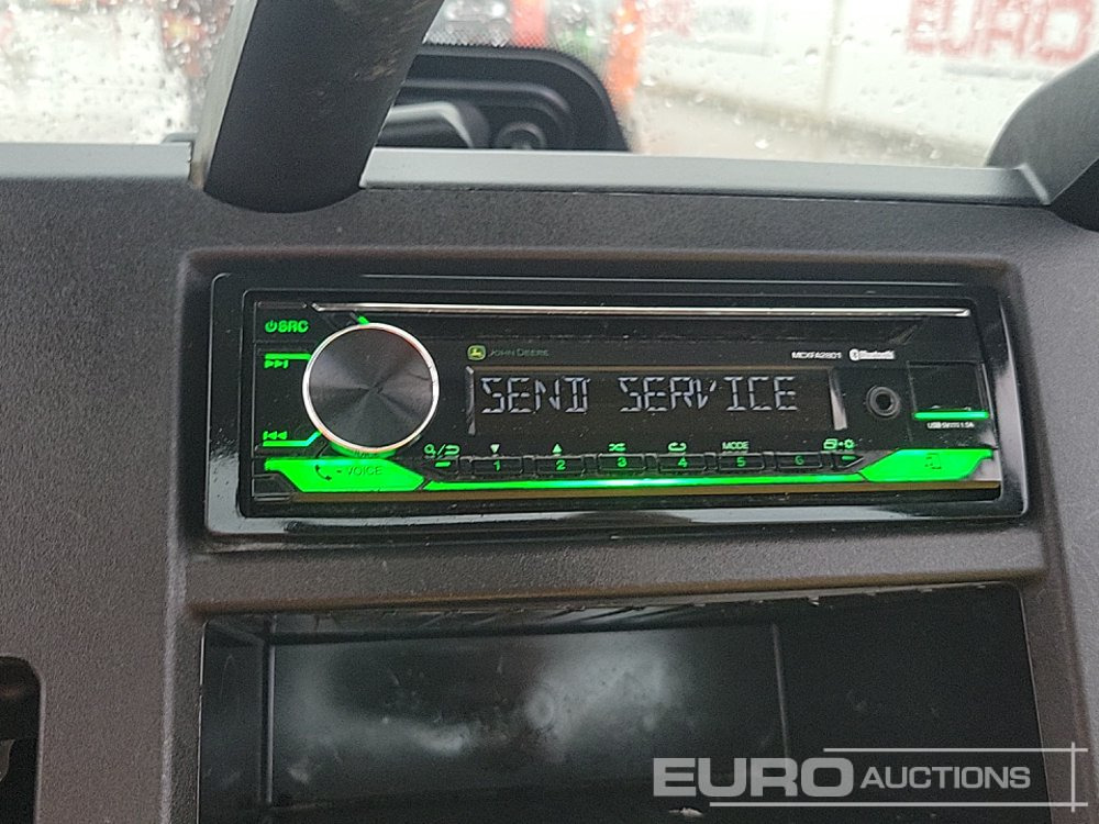 Cuadrimoto John Deere XUV865M: foto 30