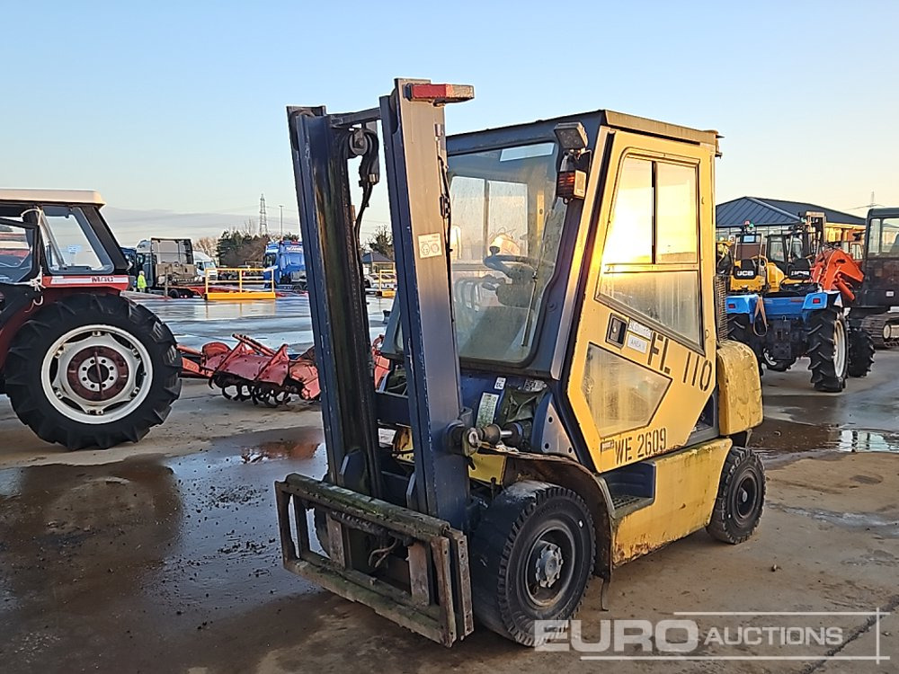 Komatsu FD25T-14 - Carretilla elevadora diésel: foto 1 Komatsu FD25T-14 - Carretilla elevadora diésel: foto 1