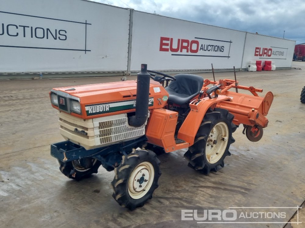 Kubota B1502 - Mini tractor: foto 1 Kubota B1502 - Mini tractor: foto 1