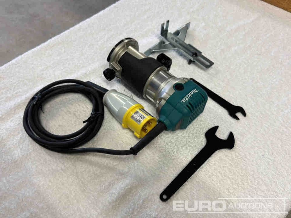 Makita RT0701C - Equipo de construcción: foto 4 Makita RT0701C - Equipo de construcción: foto 4
