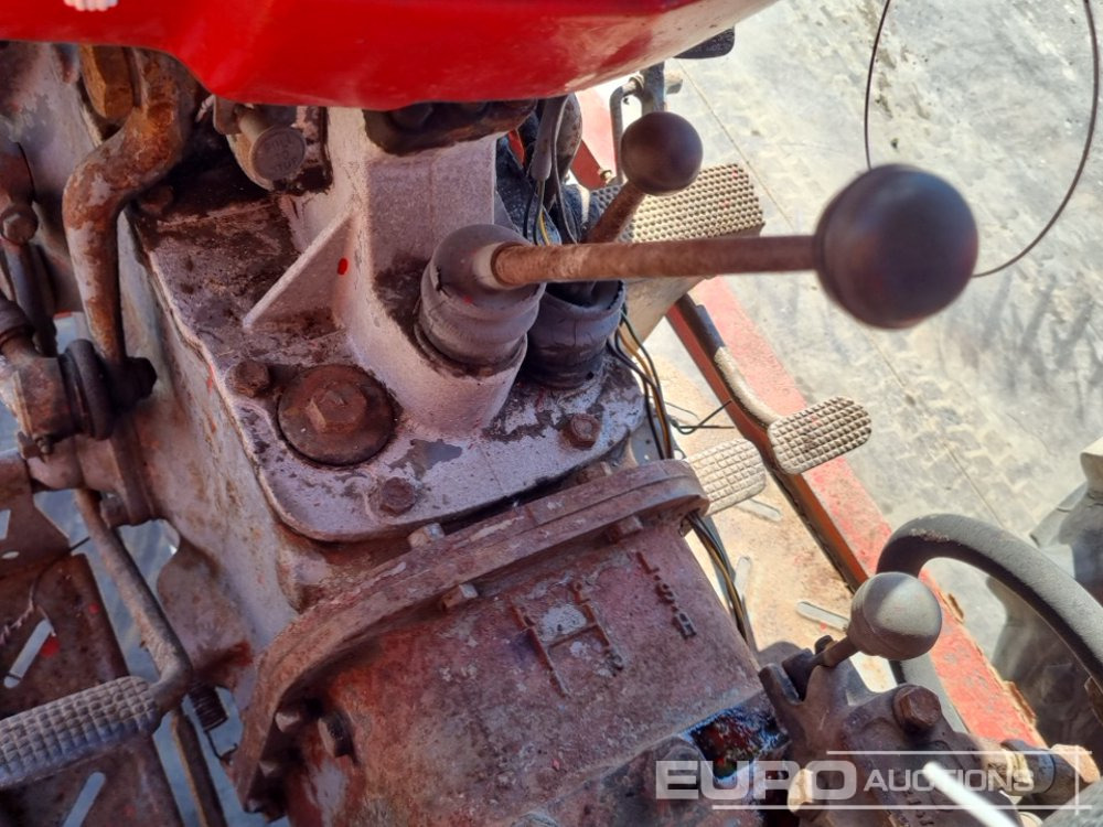 Tractor Massey Ferguson MF135: foto 28