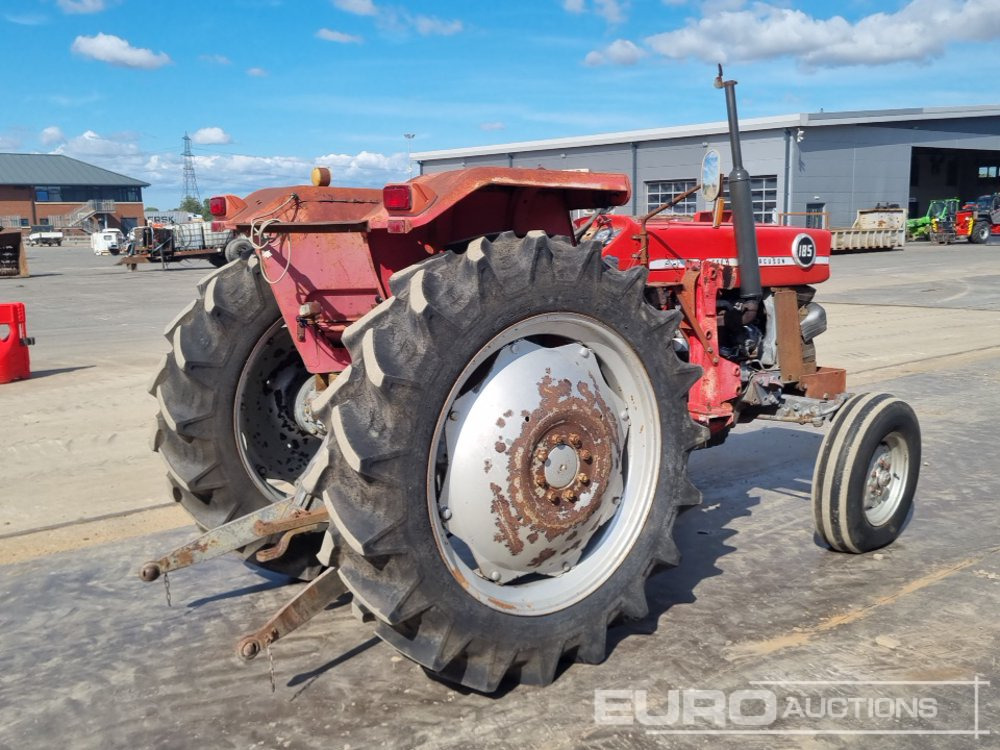 Massey Ferguson MF185 - Tractor: foto 5 Massey Ferguson MF185 - Tractor: foto 5