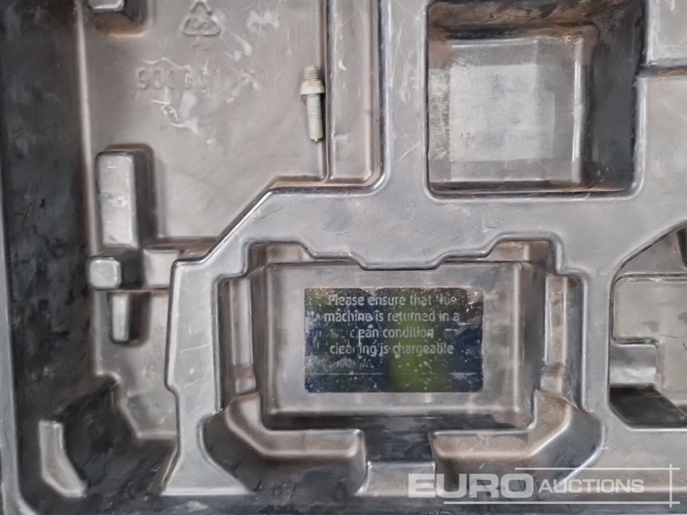 Equipo de construcción Milwaukee 18 Volt Impact Wrench (Body Only): foto 11