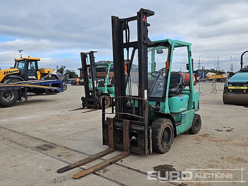 Mitsubishi FG25K - Carretilla elevadora de gas: foto 1 Mitsubishi FG25K - Carretilla elevadora de gas: foto 1