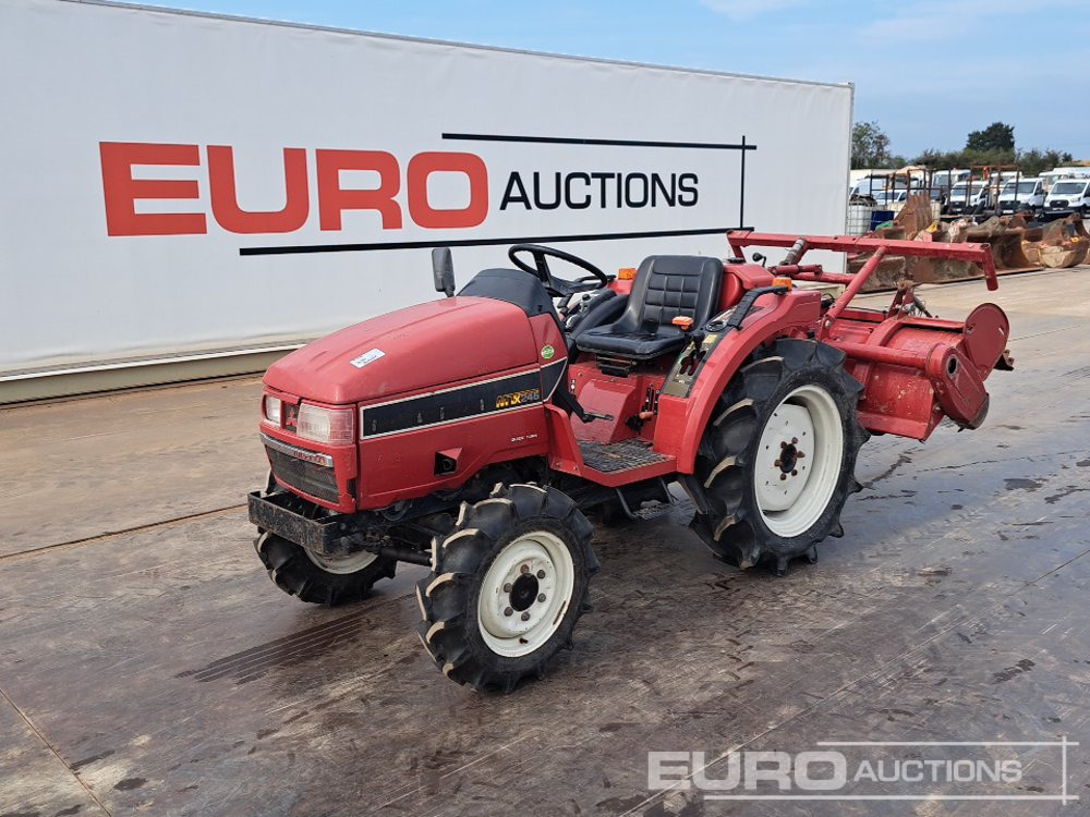 Mitsubishi MTX245 - Mini tractor: foto 1 Mitsubishi MTX245 - Mini tractor: foto 1
