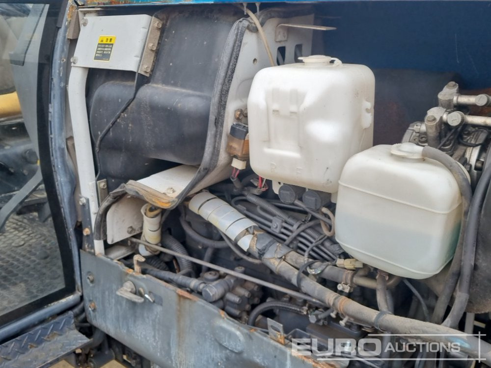 Tractor New Holland 2300: foto 17