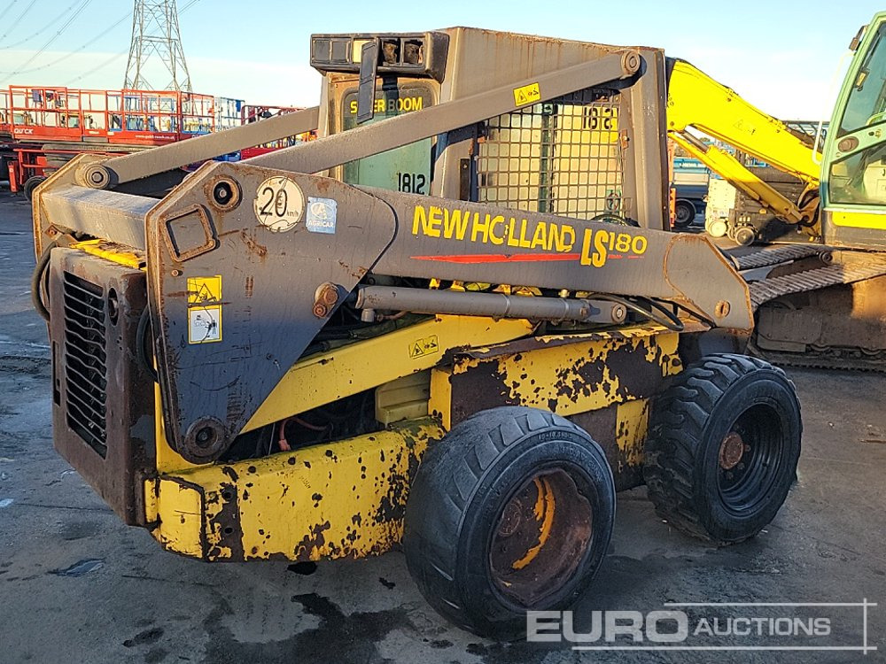 New Holland LS180 - Minicargadora: foto 5 New Holland LS180 - Minicargadora: foto 5