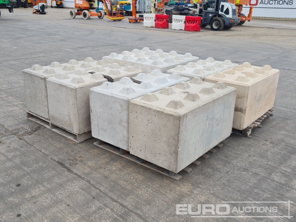 Pallet of Concrete Lego Blocks (4 of) - Herramienta/ Equipo: foto 5 Pallet of Concrete Lego Blocks (4 of) - Herramienta/ Equipo: foto 5