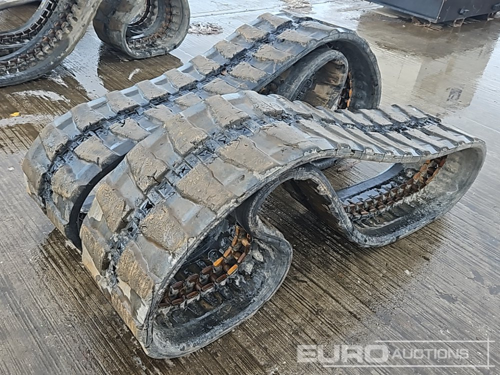 Rubber Track to suit Komatsu PC55 (2 of) - Oruga para Maquinaria de construcción: foto 5 Rubber Track to suit Komatsu PC55 (2 of) - Oruga para Maquinaria de construcción: foto 5