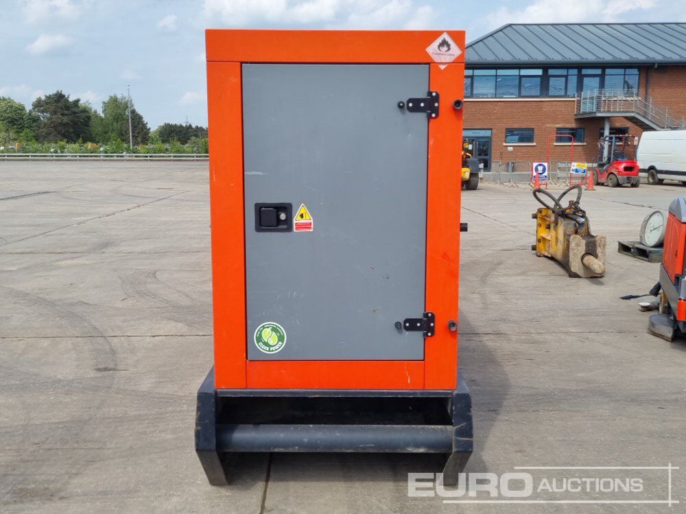 SDMO R110 - Generador industriale: foto 4 SDMO R110 - Generador industriale: foto 4