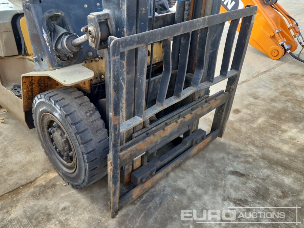 Carretilla elevadora diésel Samuk Diesel Forklift, 2 Stage Mast, Side Shift (No Steering & Hydraulic Leak): foto 19