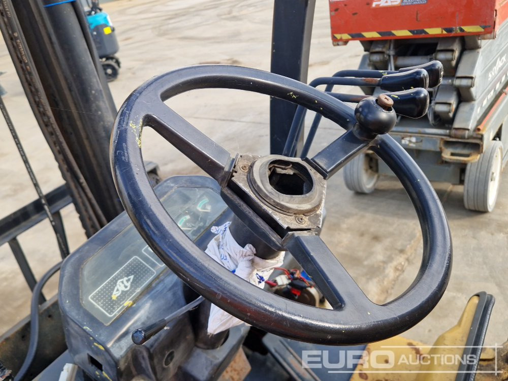 Carretilla elevadora diésel Samuk Diesel Forklift, 2 Stage Mast, Side Shift (No Steering & Hydraulic Leak): foto 36