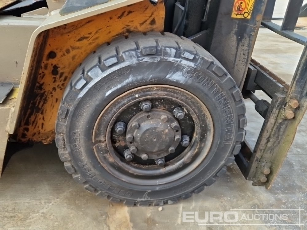 Carretilla elevadora diésel Samuk Diesel Forklift, 2 Stage Mast, Side Shift (No Steering & Hydraulic Leak): foto 9