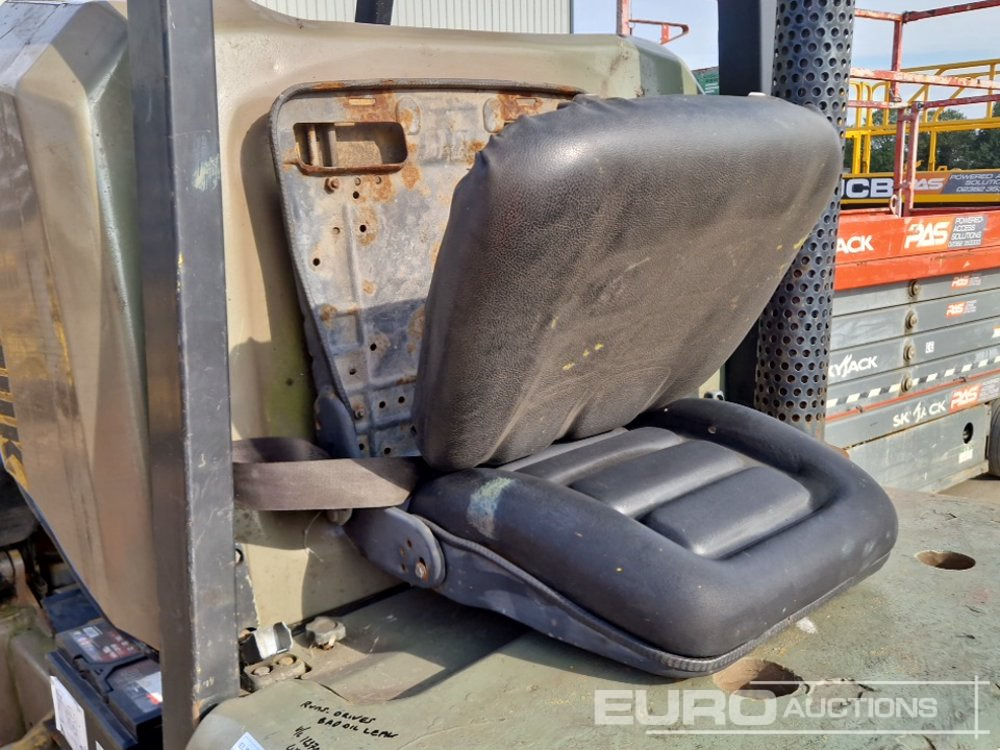 Carretilla elevadora diésel Samuk Diesel Forklift, 2 Stage Mast, Side Shift (No Steering & Hydraulic Leak): foto 30