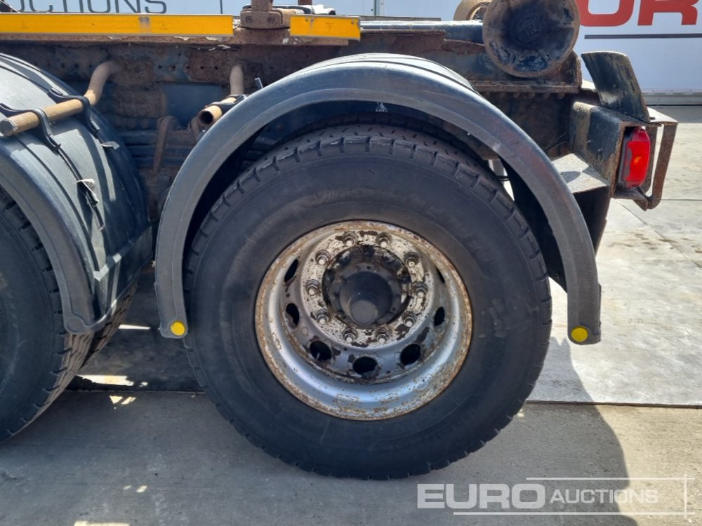 Camión multibasculante Scania P360: foto 12