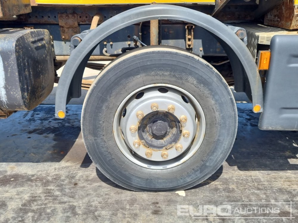 Camión multibasculante Scania P360: foto 15