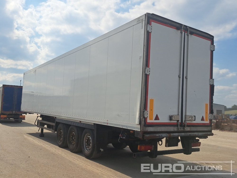 Schmitz Cargobull SKO24/L 45' Tri Axle Fridge Trailer (No Equipment) - Semirremolque caja cerrada: foto 2 Schmitz Cargobull SKO24/L 45' Tri Axle Fridge Trailer (No Equipment) - Semirremolque caja cerrada: foto 2