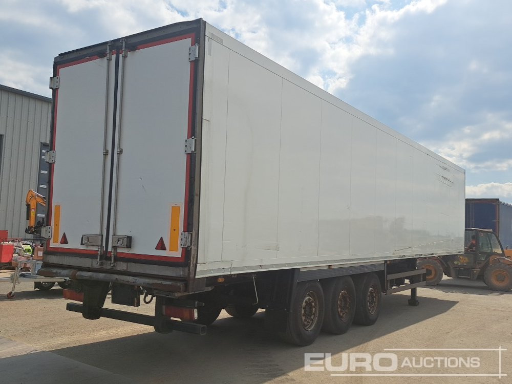 Schmitz Cargobull SKO24/L 45' Tri Axle Fridge Trailer (No Equipment) - Semirremolque caja cerrada: foto 3 Schmitz Cargobull SKO24/L 45' Tri Axle Fridge Trailer (No Equipment) - Semirremolque caja cerrada: foto 3