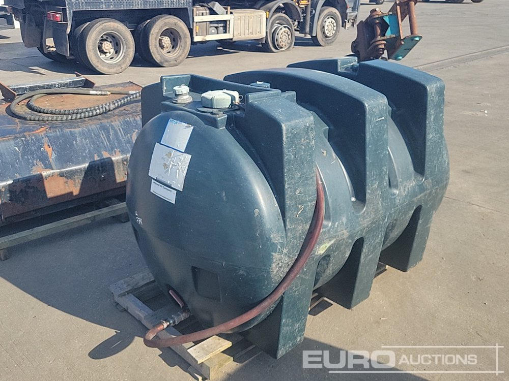Titan Static Plastic Oil Bowser - Tanque de almacenamiento: foto 5 Titan Static Plastic Oil Bowser - Tanque de almacenamiento: foto 5