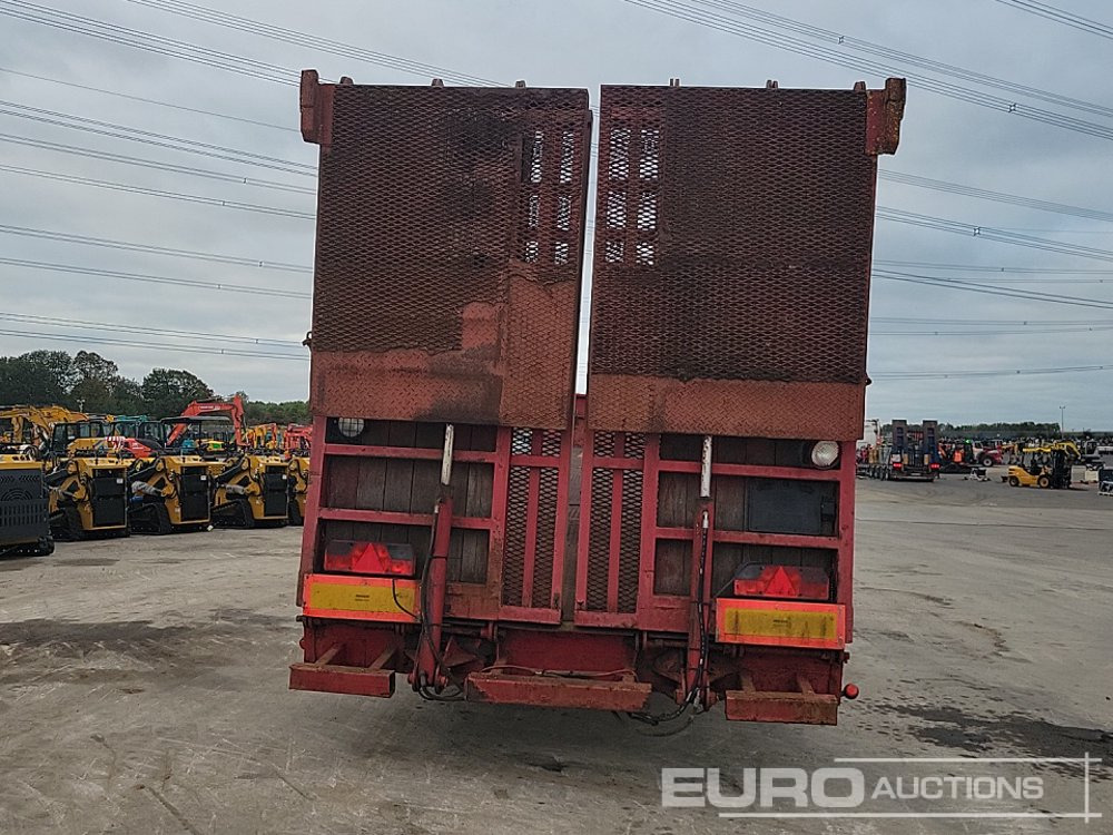 Tri Axle Low Loader Trailer, Winch, Hydraulic Ramp - Semirremolque góndola rebajadas: foto 4 Tri Axle Low Loader Trailer, Winch, Hydraulic Ramp - Semirremolque góndola rebajadas: foto 4