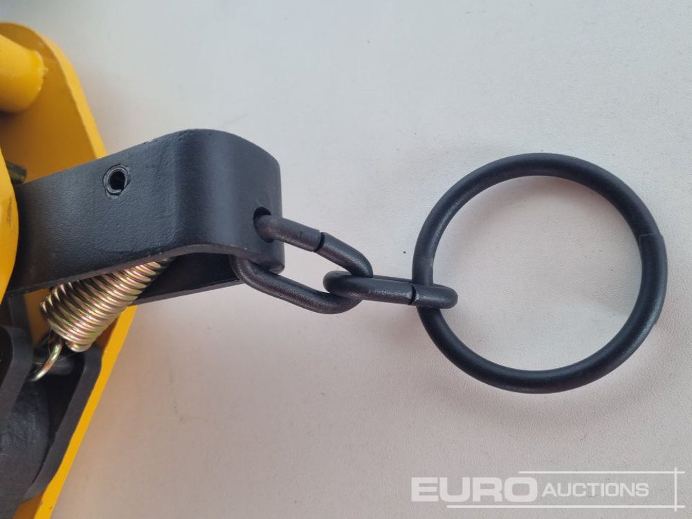 Equipo de construcción Unused 1 Ton CDH Vertical Plate Lifting Clamp: foto 9
