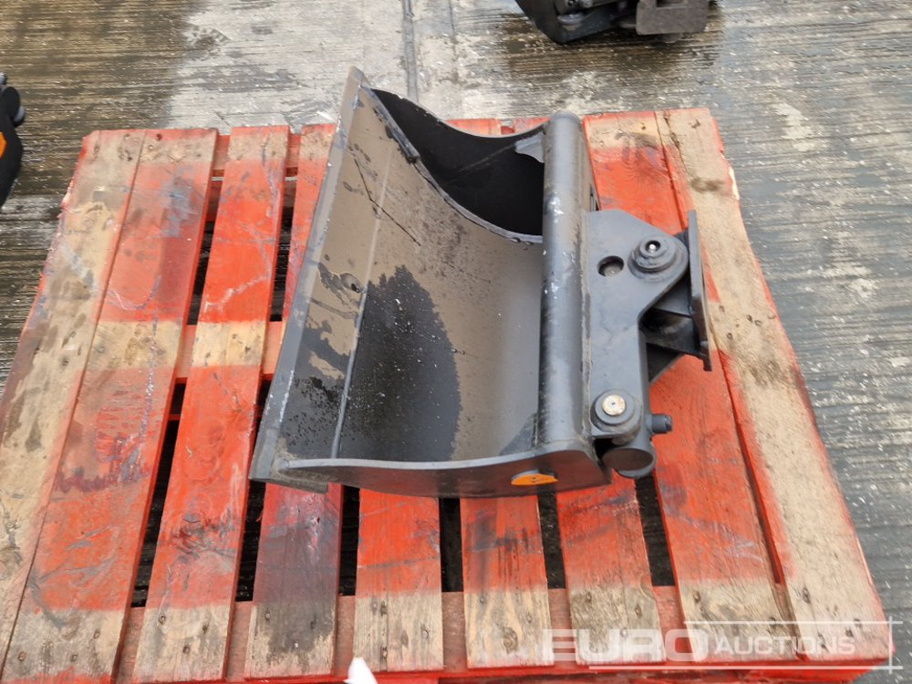 Unused 2024 Hard Life 28" Hydraulic Tilting Bucket - Cazo: foto 2 Unused 2024 Hard Life 28" Hydraulic Tilting Bucket - Cazo: foto 2