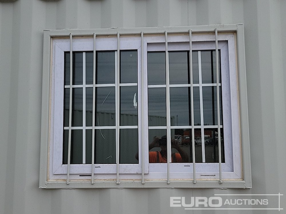 Contenedor marítimo Unused 2025 12' x 7' Container, 1 Door, 1 Window, 1 End Door (Cannot Be Reconsigned): foto 11