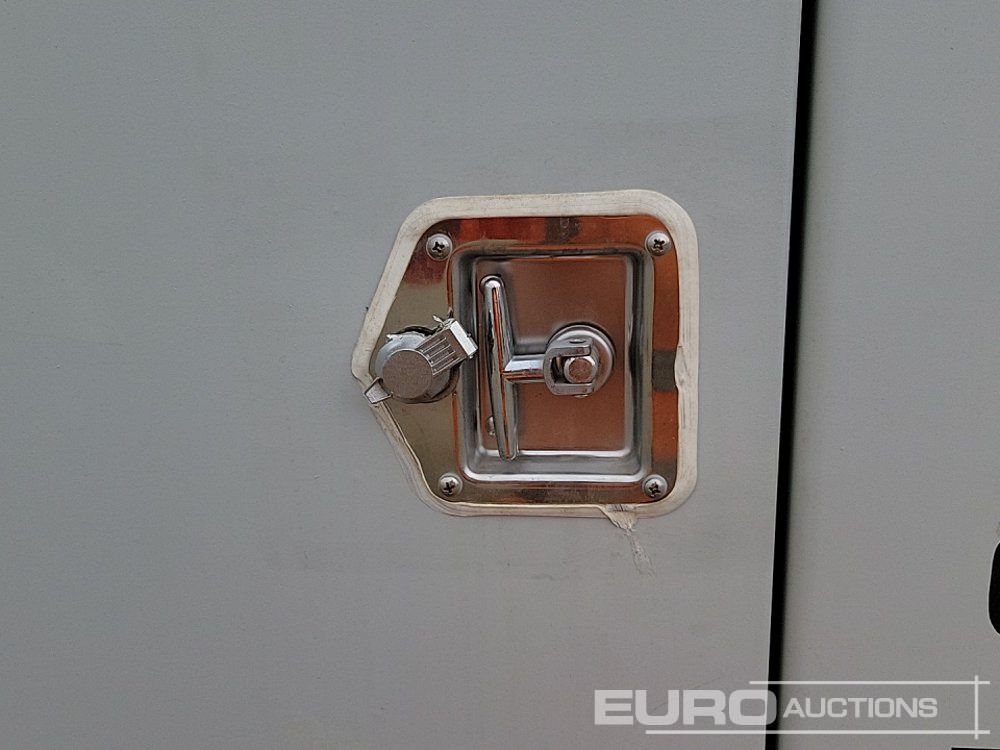 Contenedor marítimo Unused 2025 12' x 7' Container, 1 Door, 1 Window, 1 End Door (Cannot Be Reconsigned): foto 12