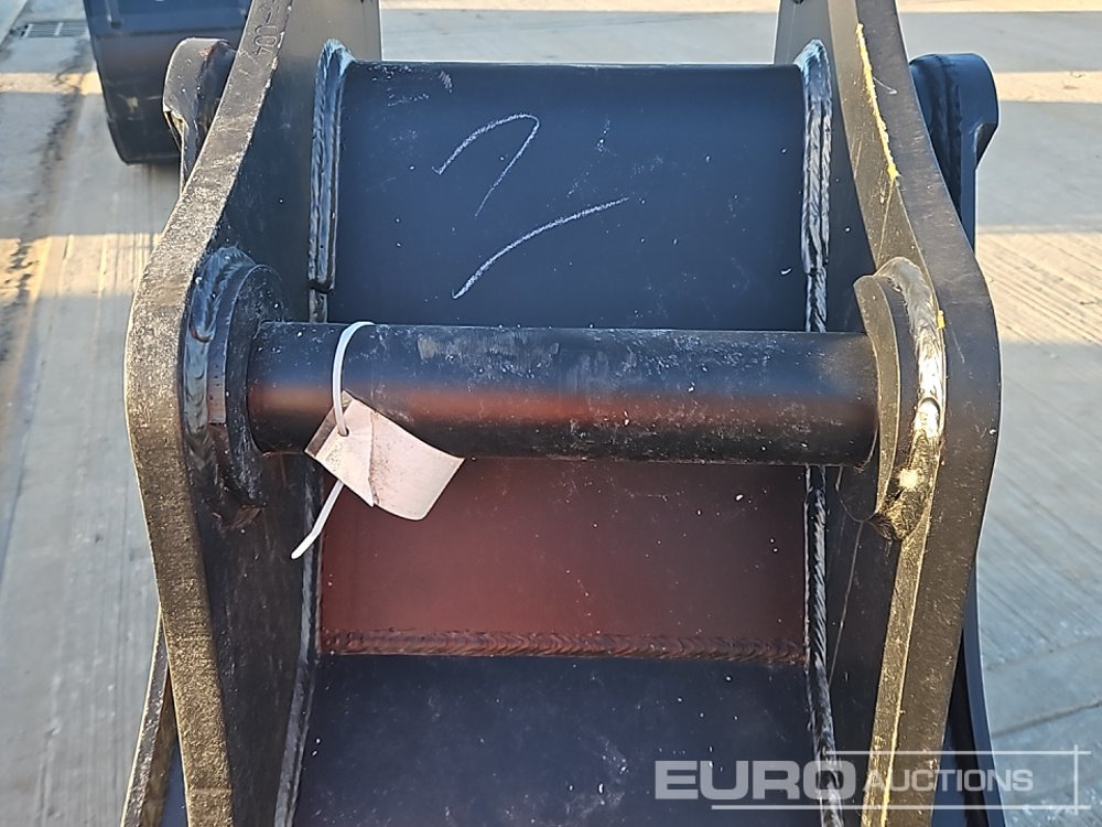 Cazo nuevo Unused 24" Digging Bucket 70mm Pin to suit 14-16 Ton Excavator: foto 12