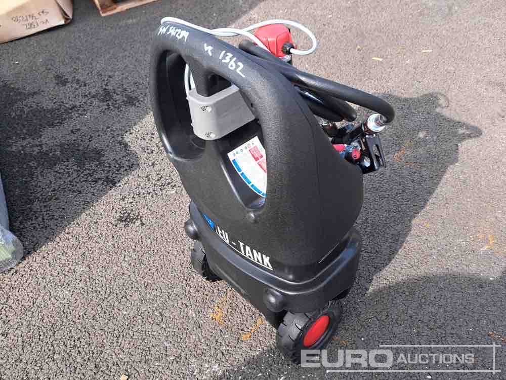 Tanque de almacenamiento Unused Emiliana Serbatoi 55 Litre Diesel Caddy: foto 7 Tanque de almacenamiento Unused Emiliana Serbatoi 55 Litre Diesel Caddy: foto 7