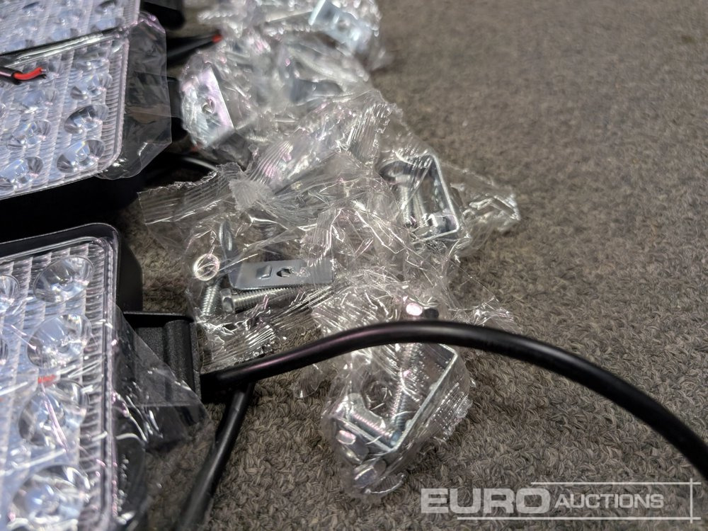 Equipo de construcción Unused LED Work Lights, 48w, 12V/24V, Adjustable Bracket, IP67 Waterproof, 6000k White (10 of): foto 6
