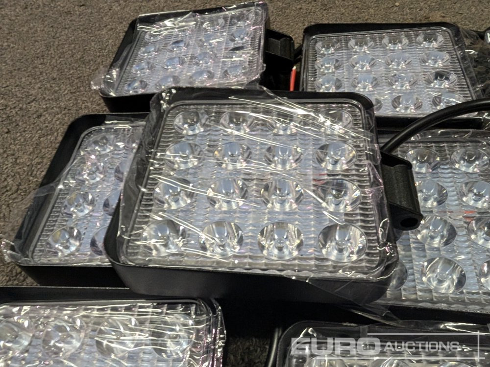 Equipo de construcción Unused LED Work Lights, 48w, 12V/24V, Adjustable Bracket, IP67 Waterproof, 6000k White (10 of): foto 9