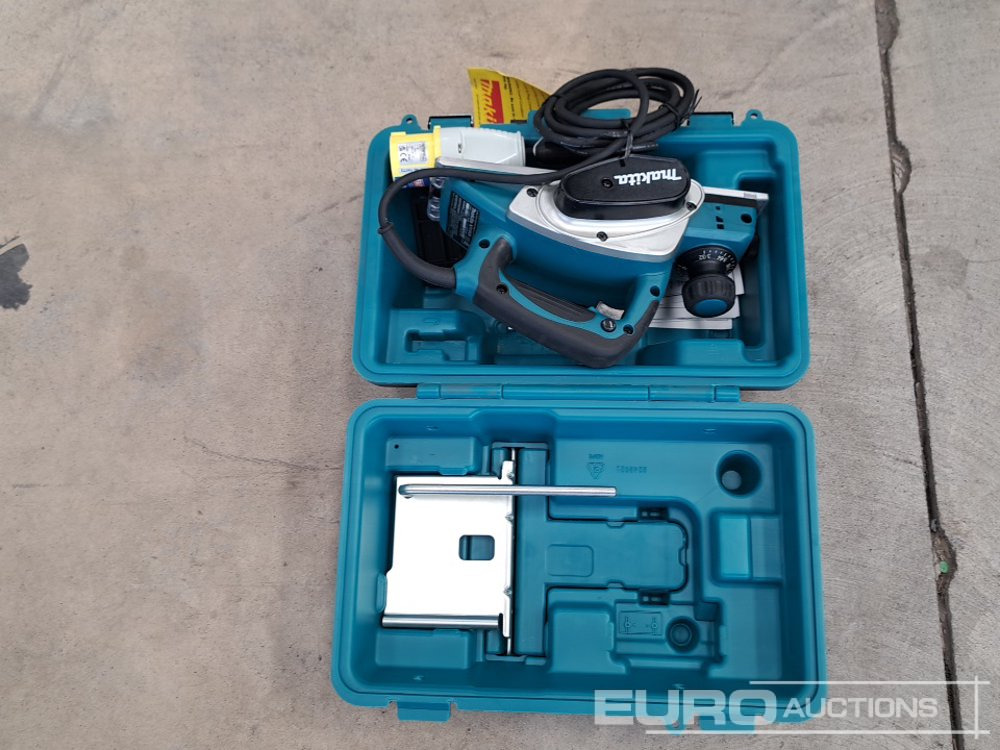 Unused Makita 110v Planer - Equipo de construcción: foto 4 Unused Makita 110v Planer - Equipo de construcción: foto 4
