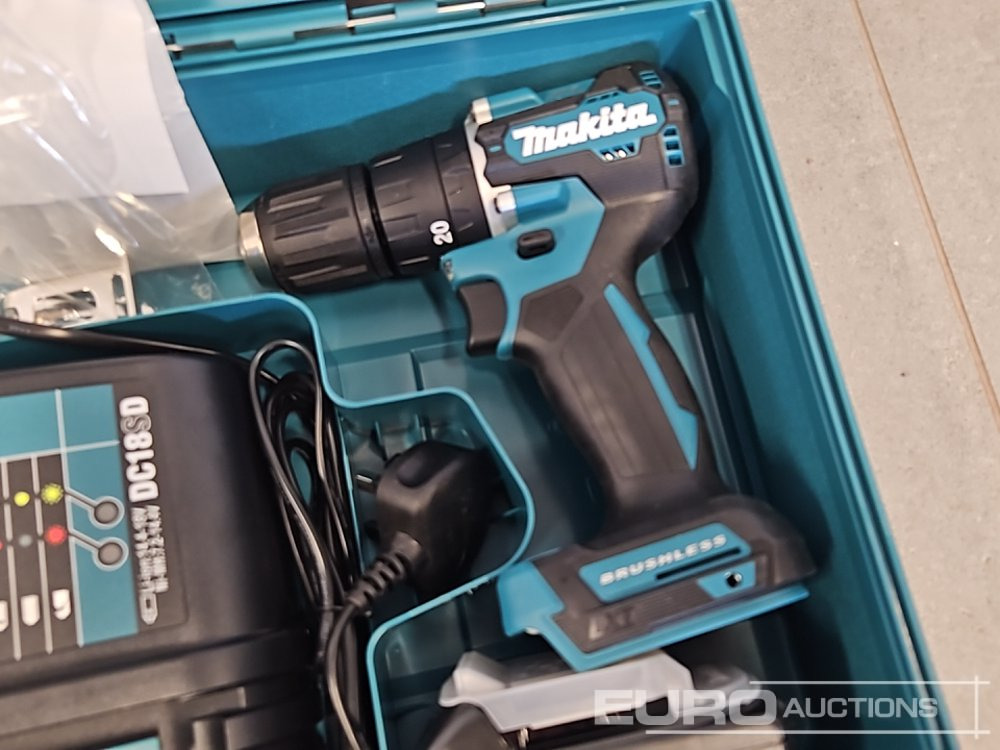 Unused Makita DHP453 18V LXT Combi Dril, Makita DTD152 18V LXT Impact Driver, Battery, Charger, Bit Set - Equipo de taller: foto 4 Unused Makita DHP453 18V LXT Combi Dril, Makita DTD152 18V LXT Impact Driver, Battery, Charger, Bit Set - Equipo de taller: foto 4