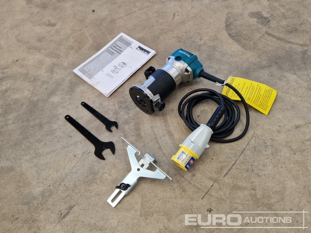 Unused Makita RT0700C 110v Router - Equipo de construcción: foto 3 Unused Makita RT0700C 110v Router - Equipo de construcción: foto 3